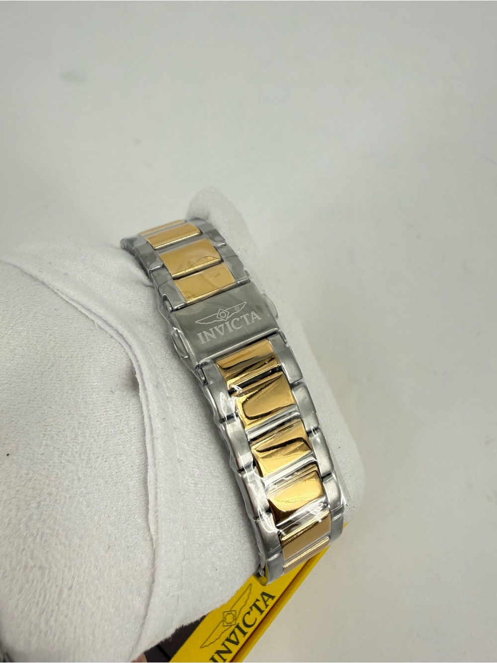 Invicta Speedway Coeurlyn Women's Watch - 34mm. Gold, Steel With Bracelet Set - Picture 9 of 15
